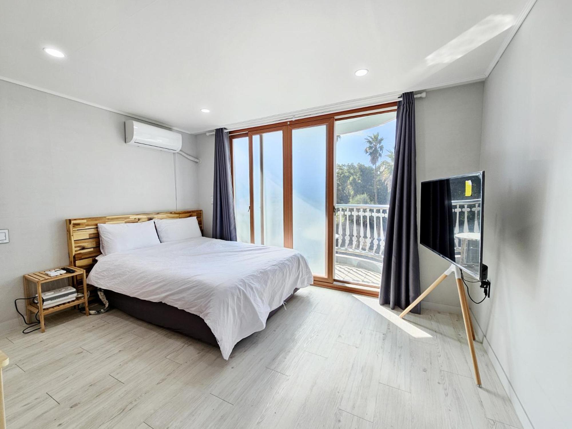 Greenside Pension Seogwipo Esterno foto